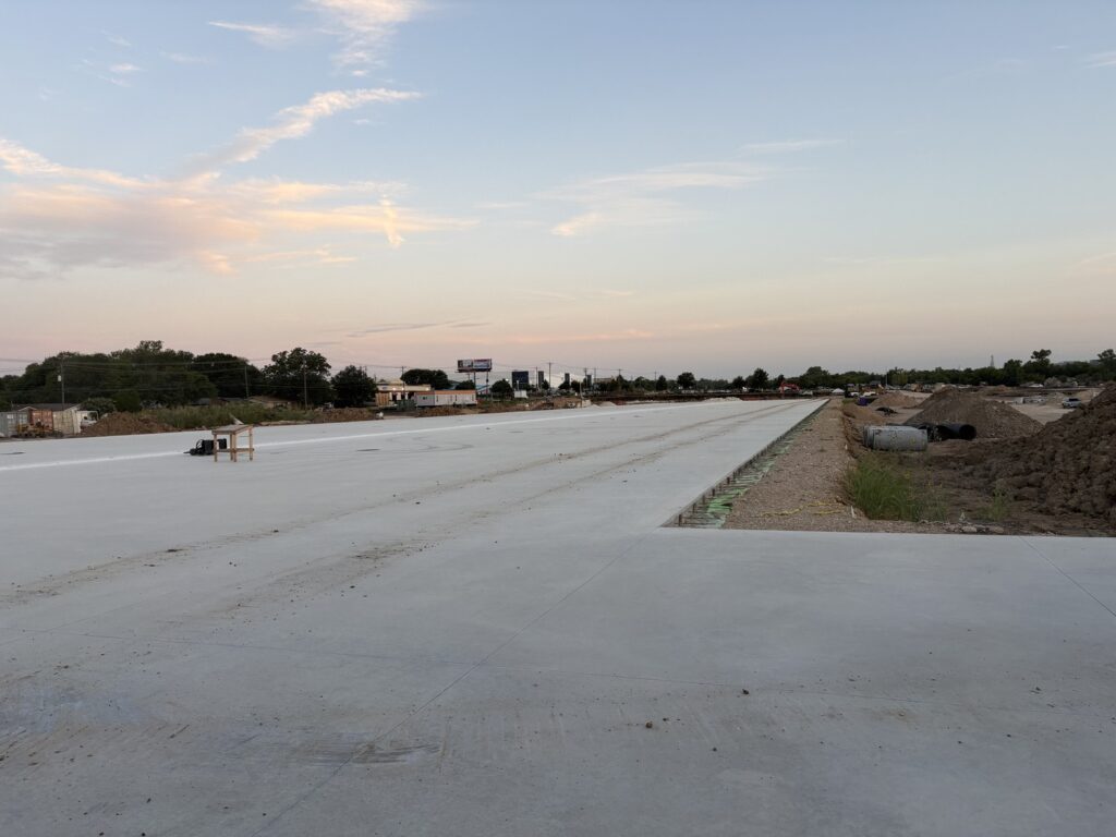 How DeCrowder Demo Successfully Removed a 77,000 Sqft Concrete Slab 3 Concrete Pad